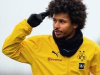 开云注册送彩金 -赛前突围战来临，多特蒙德围绕亚冠战术微调，气氛紧张，团队化学反应显著(多特蒙德复古球衣)