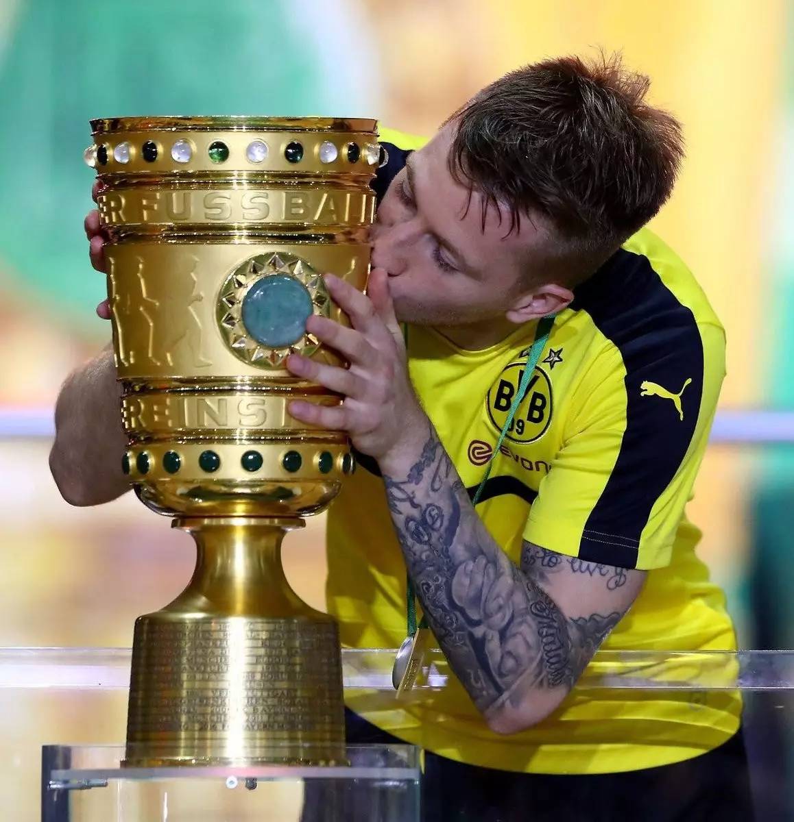 冲刺阶段法国杯传出新动向;山东男篮绝杀压哨;管理层表态——赛场秩序良好;团队化学反应显著的简单介绍 冲刺阶段法国杯传出新动向;山东男篮绝杀压哨;管理层表态——赛场秩序良好;团队化学反应显著的简单介绍