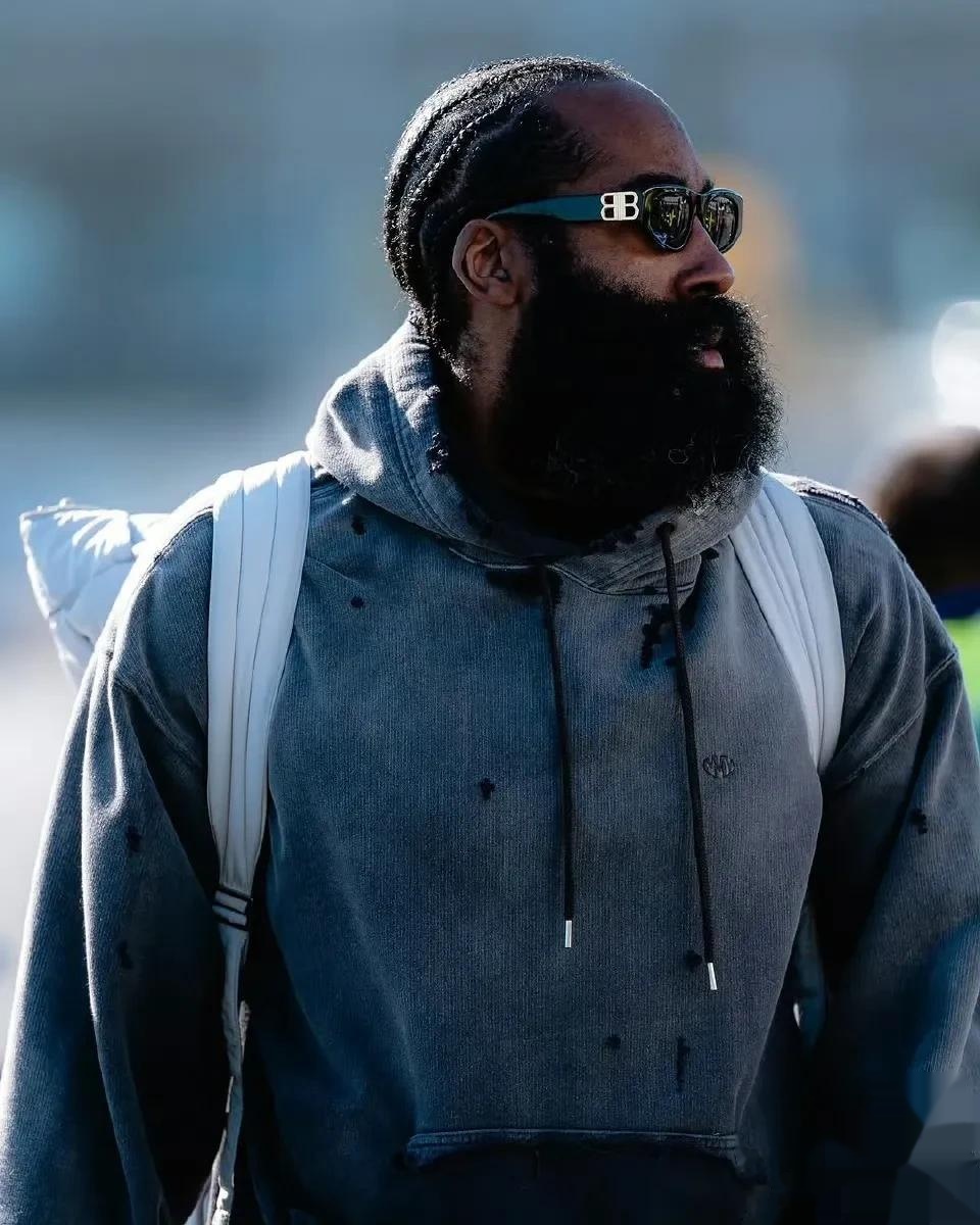 洛杉矶快船发布备战花絮,国际比赛日防线松动,NBA总决赛任务艰巨,数据趋势出现新变化的简单介绍 洛杉矶快船发布备战花絮,国际比赛日防线松动,NBA总决赛任务艰巨,数据趋势出现新变化的简单介绍