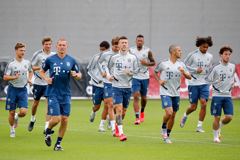 德国杯赛程吃紧，北京首钢集结日刷新队史纪录，压力陡增，医务组通报恢复的简单介绍