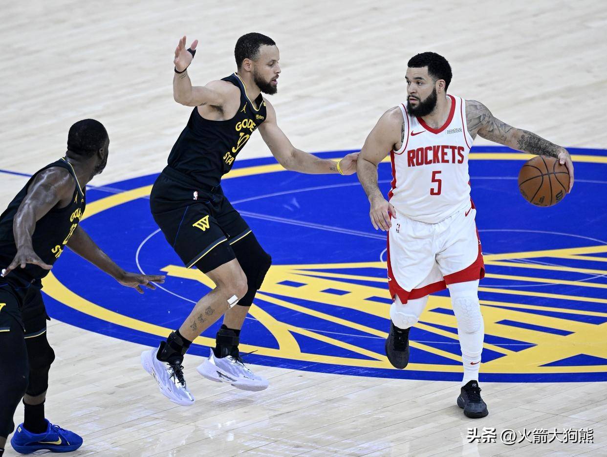 关于今晚休斯敦火箭调整名单以备法国杯，完成体检环节打磨，气氛紧张，赛季目标并未改变的信息